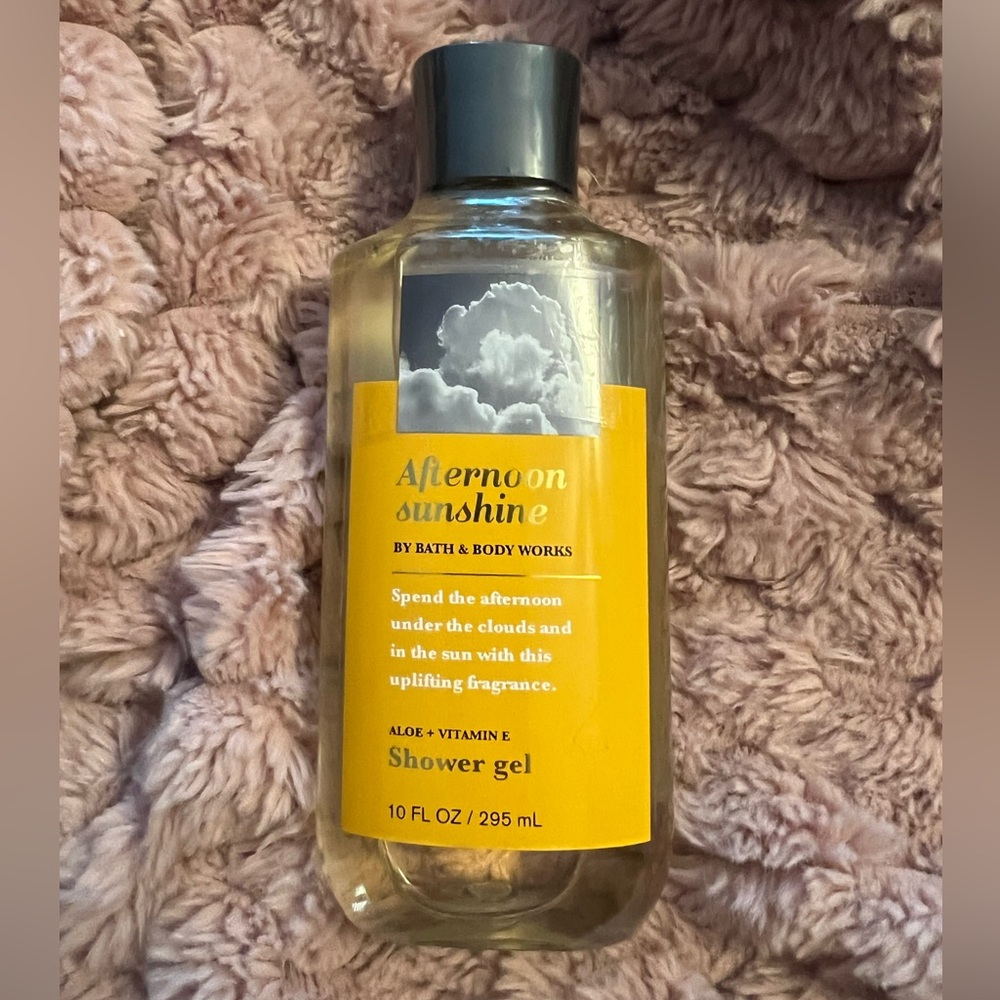 SEALED brand new afternoon sunshine shower gel